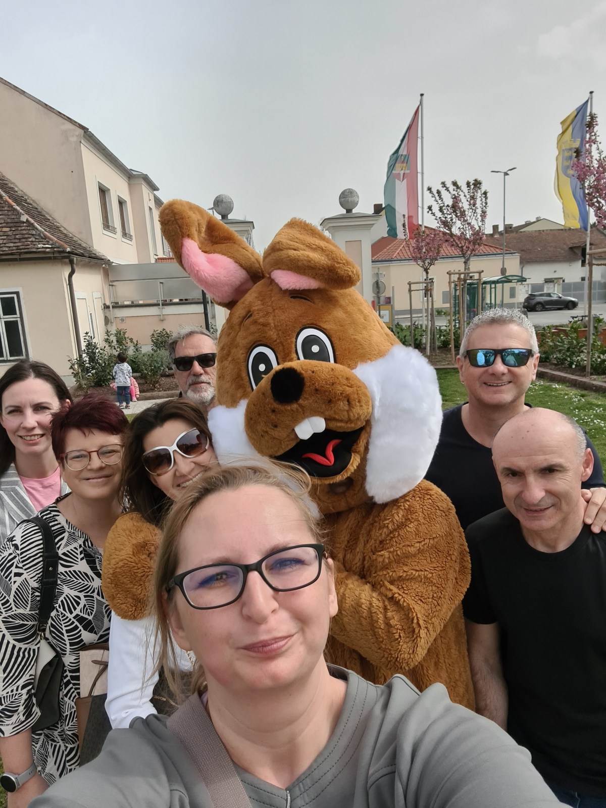 Miteinander Ostereiersuche